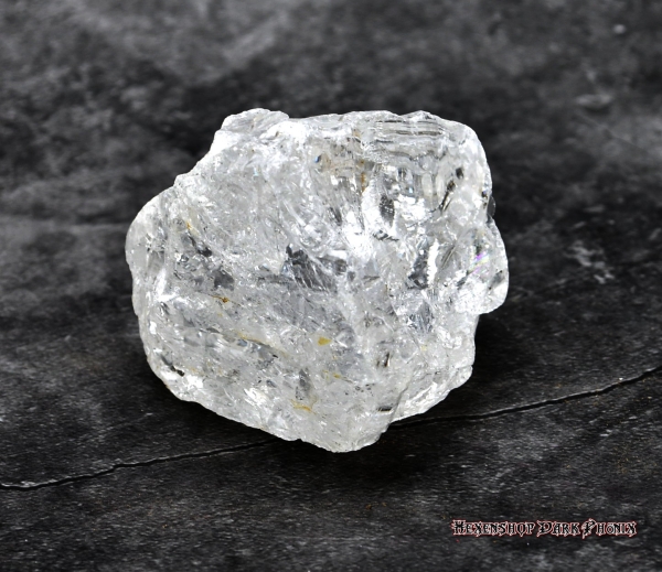 Hexenshop Dark Phoenix rock crystal rough stone 141 g